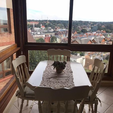 Flat Gramado Centro - Proximo Da Rua Coberta Lägenhet Exteriör bild